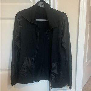 Under Armour Women's Black Jacket M